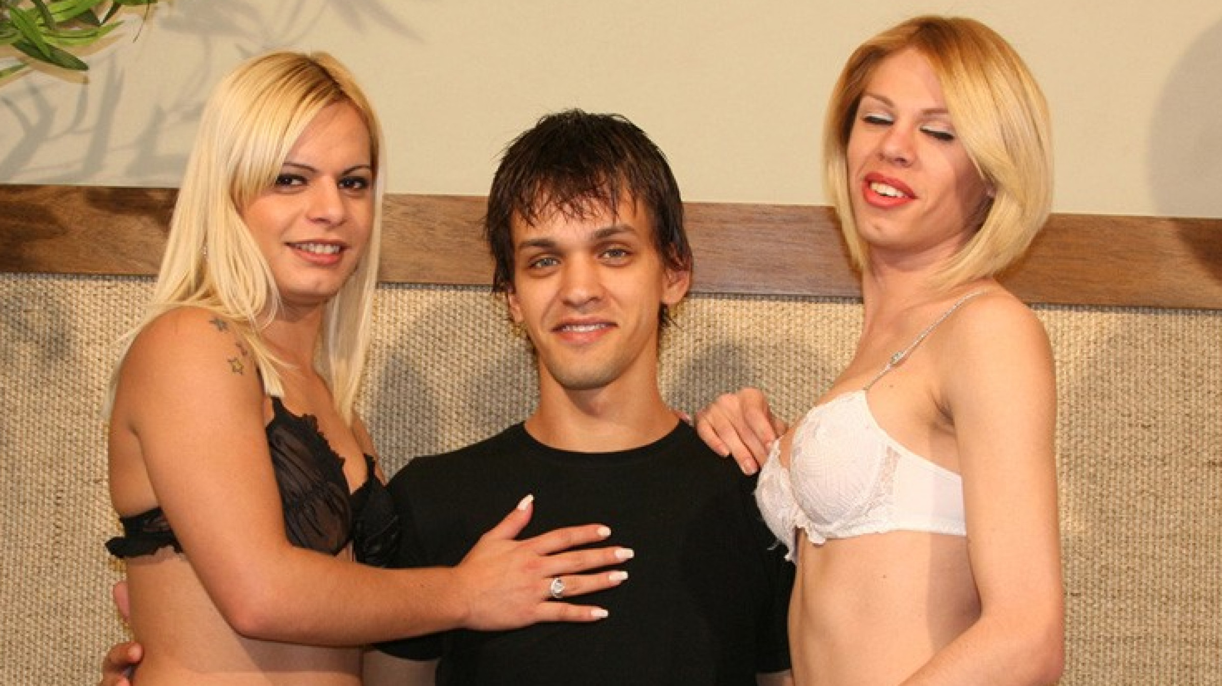 Thays Schiavennato & Bia Bastos & Bruno...