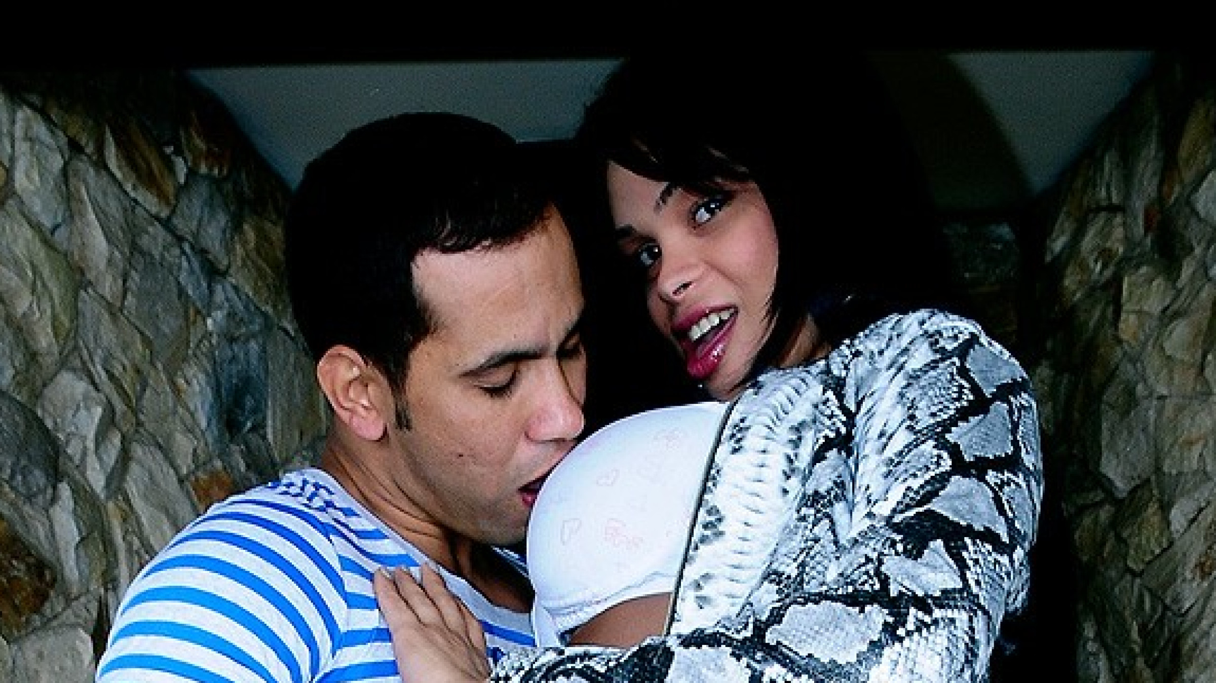 Juliana Receives Yago's Virility