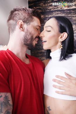 New Model Showing Her Wild Skills